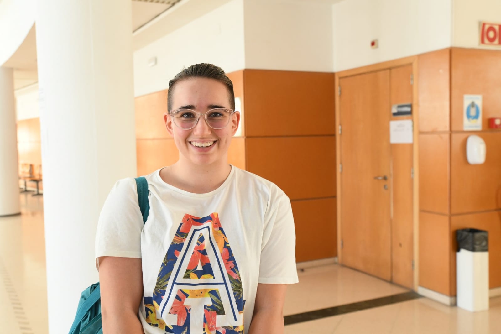 Nervios y esperanzas en el inicio de la EBAU en Alicante