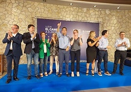 Los cargos del PP, en el mitin.