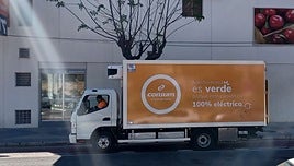 Camiones eléctricos de reparto de Consum.