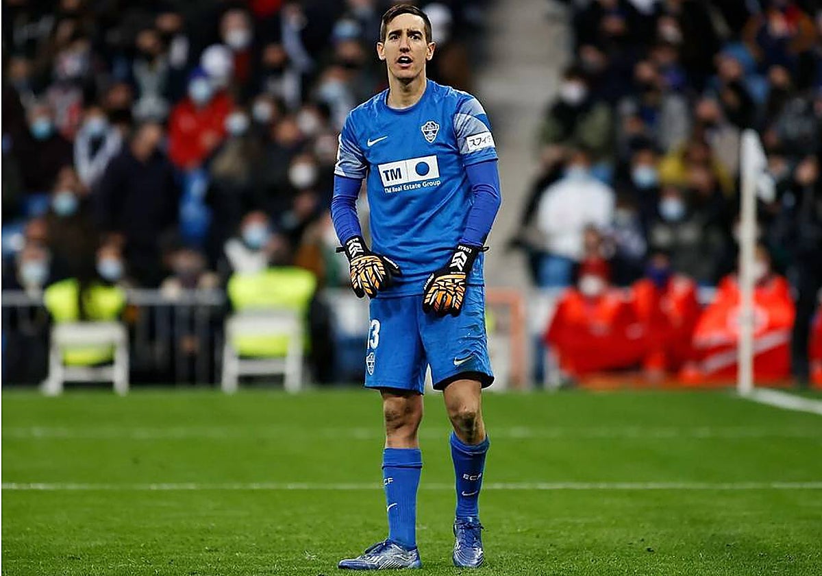 Edgar Badía, durante un partido con el Elche.