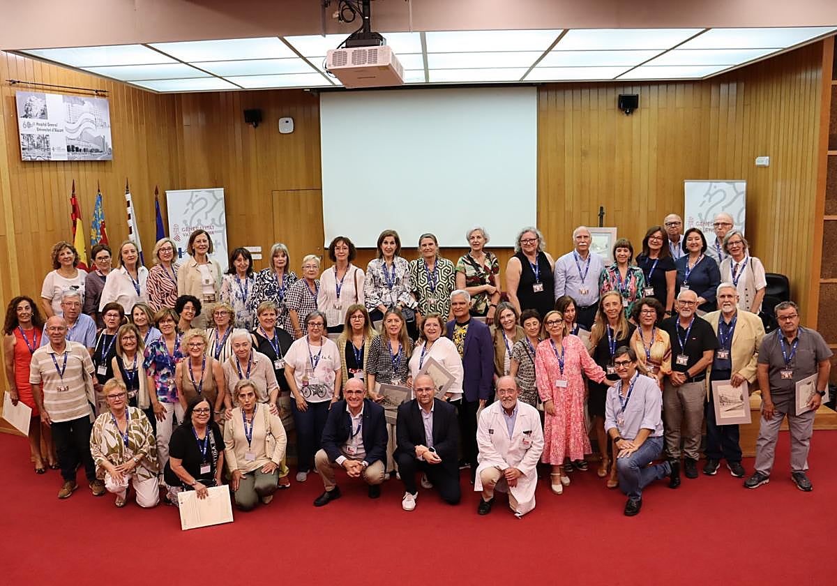El homenaje ha tenido lugar en el salón de actos del HospitalDr. Balmis.