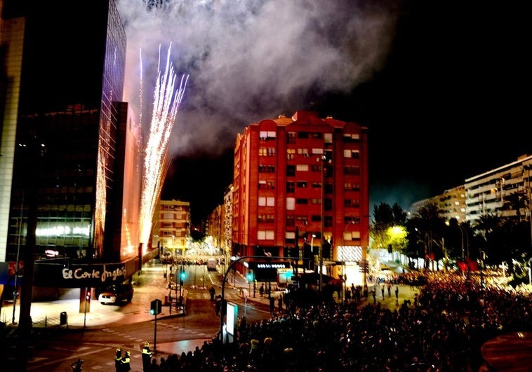 Momento de la Arribada del Foc de El Corte Inglés.