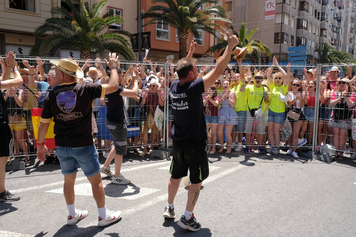 Así ha sido la mascletà del 20 de junio de Alicante en imágenes