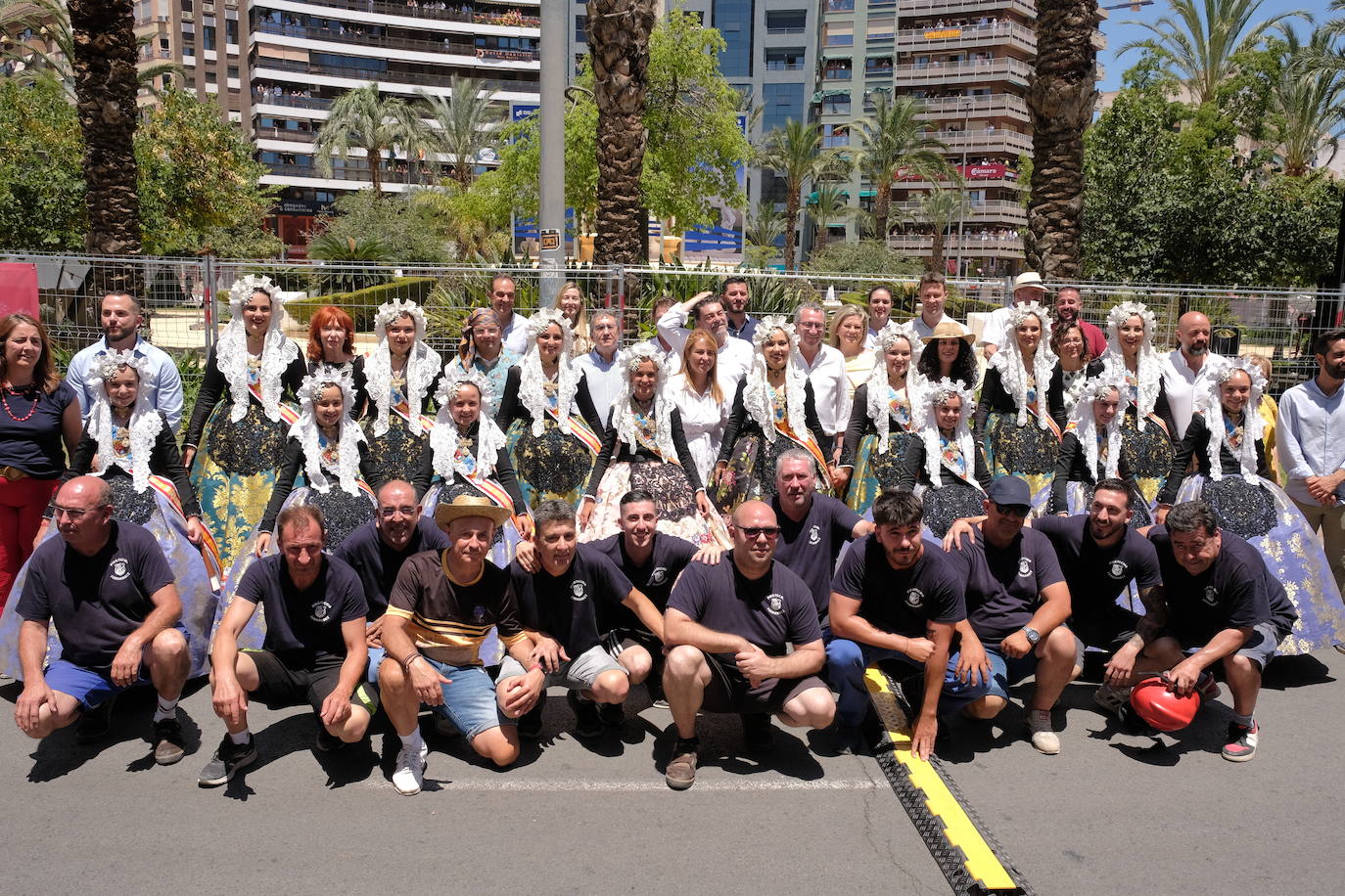 Así ha sido la mascletà del 20 de junio de Alicante en imágenes