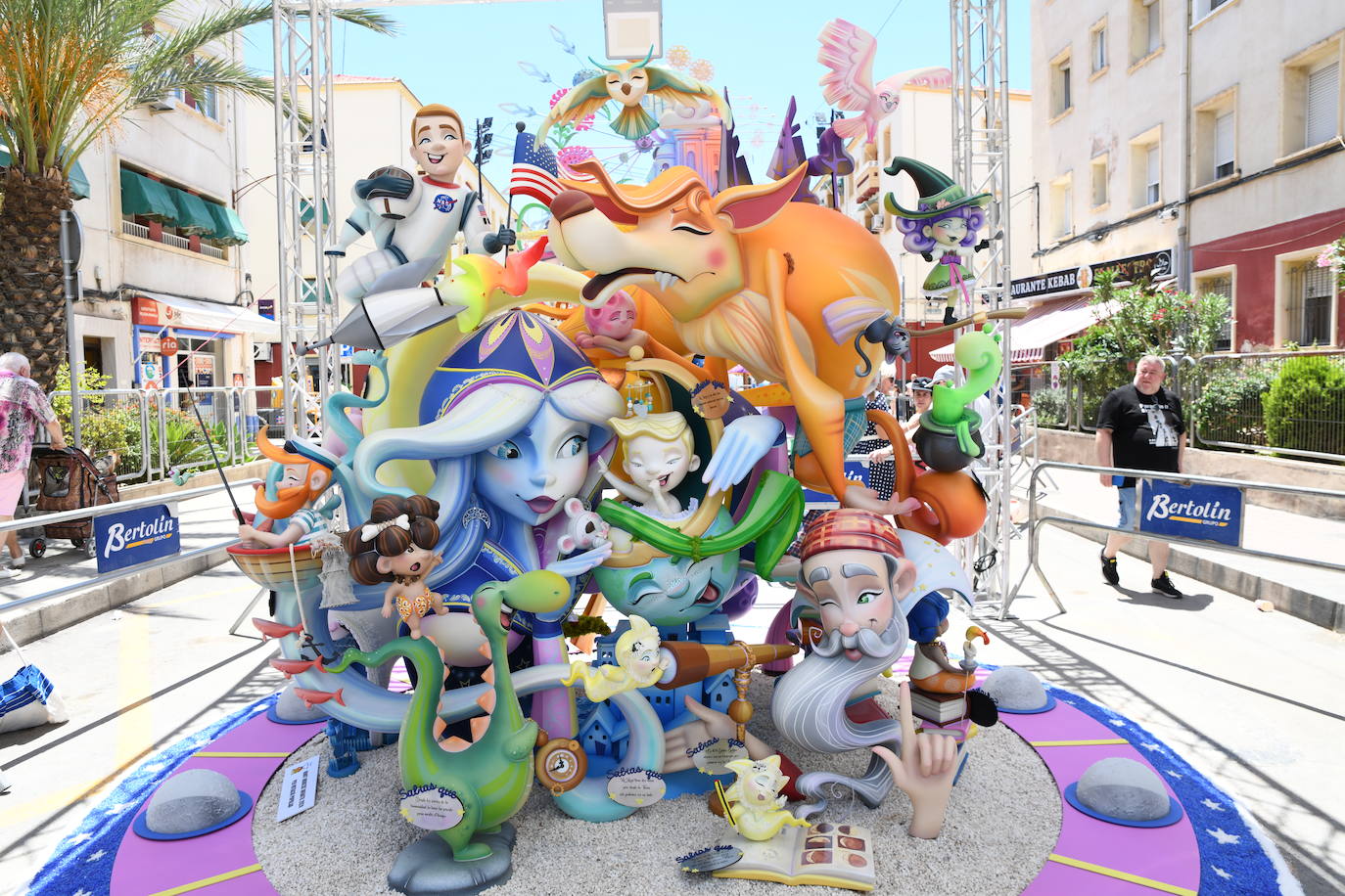 OCTAVO PREMIO: SAGRADA FAMILIA