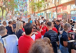 Lágrimas e indignación en la hoguera La Ceràmica.