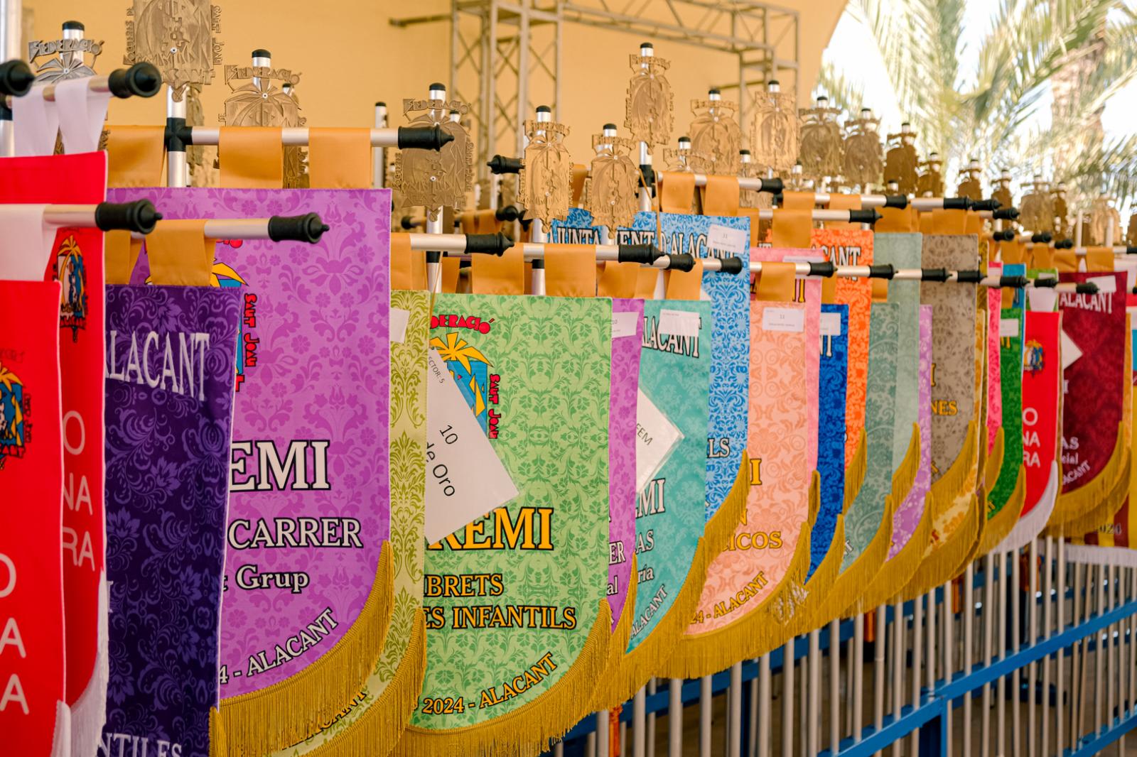 ¿Has recogido premio en las Hogueras? Búscate en las fotos (I)