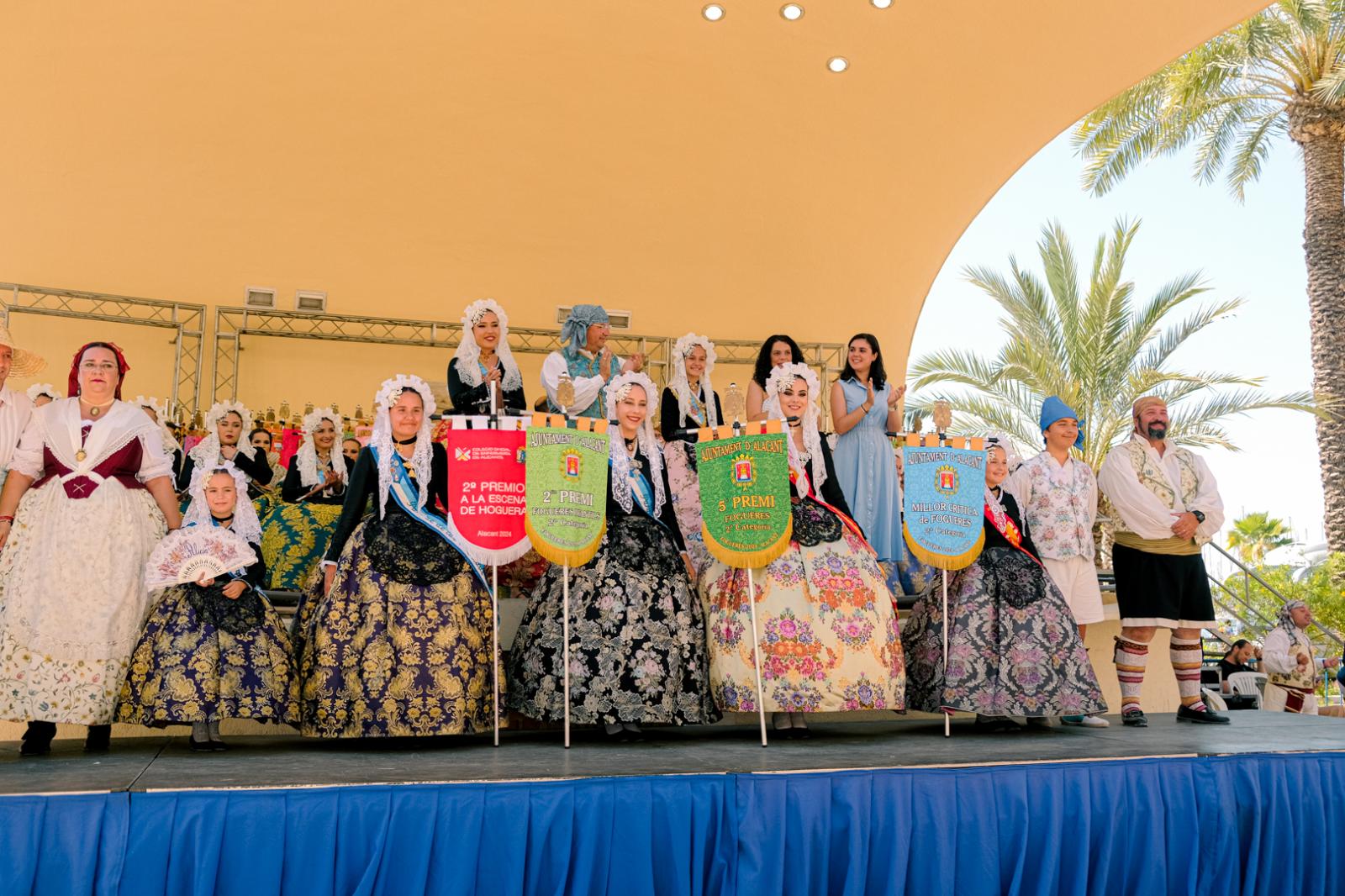 ¿Has recogido premio en las Hogueras? Búscate en las fotos (I)