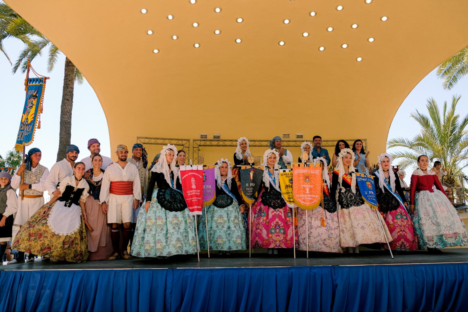 ¿Has recogido premio en las Hogueras? Búscate en las fotos (I)