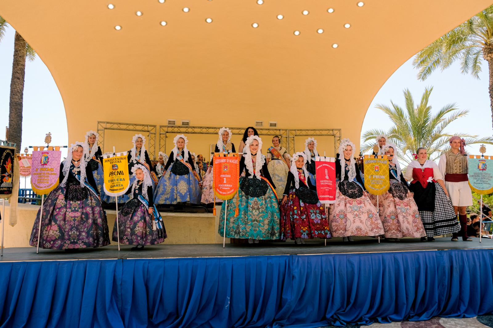 ¿Has recogido premio en las Hogueras? Búscate en las fotos (II)