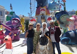 El jurado de A Punt, con la bellea de Sèneca-Autobusos.