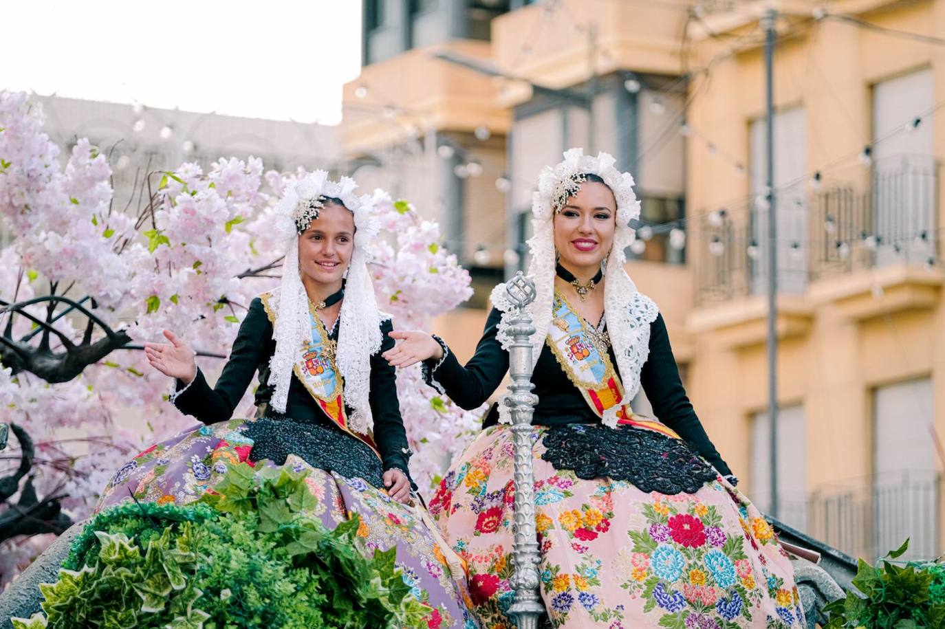 El mundo se une en torno a las Hogueras de Alicante