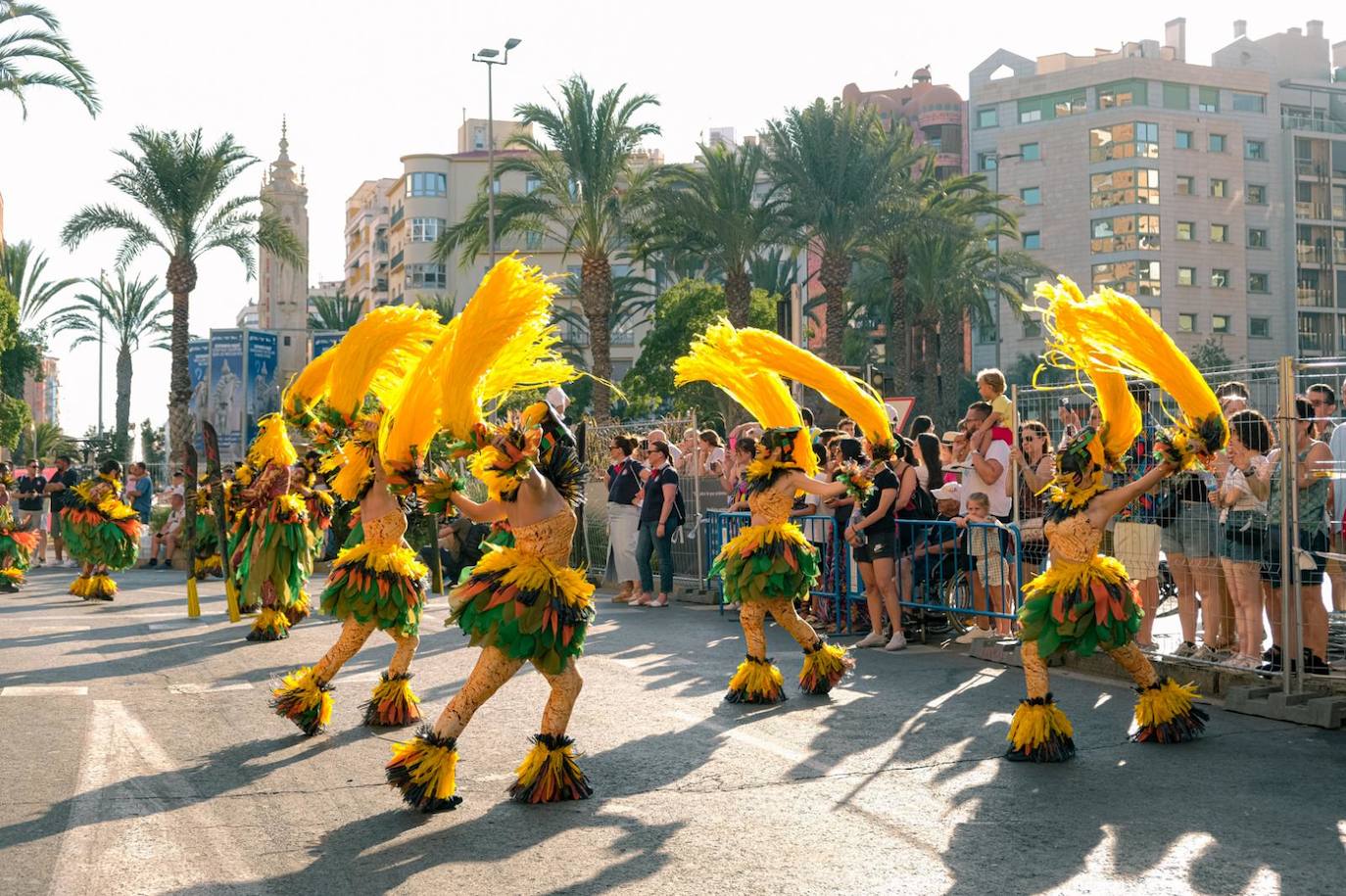 El mundo se une en torno a las Hogueras de Alicante