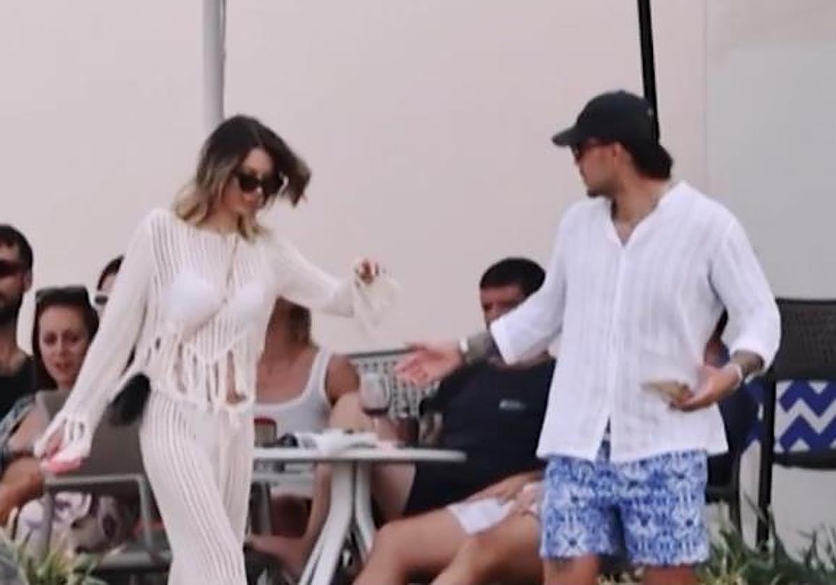 Alejandra Rubio y Carlo Costanzia en Jávea.