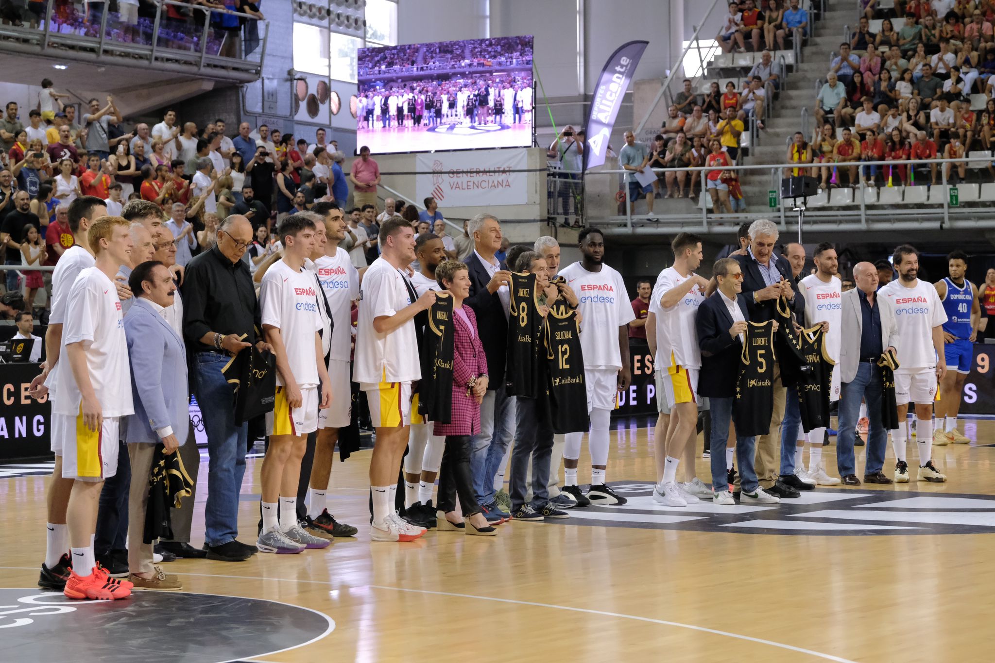 84-74. España vence a la República Dominicana y se prepara para el Preolímpico