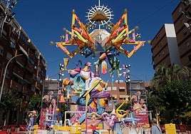 'Geometría Vital' de Pere Baenas y Carlos Corredera, primer premio de las Hogueras 2024.