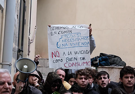 Movilización contra un desahucio en Alicante.