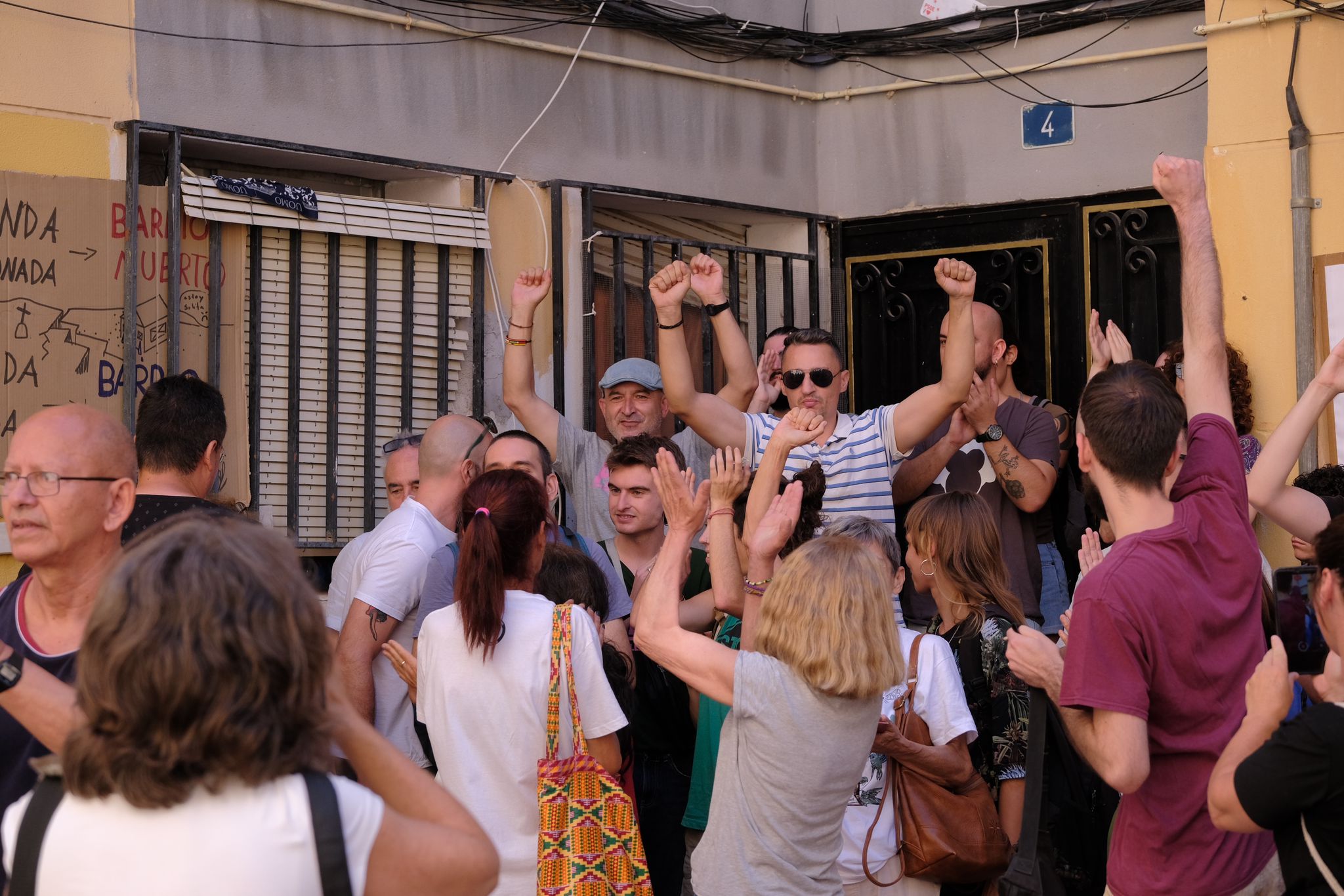 Imágenes del intento de desahucio en el barrio Virgen del Carmen de Alicante
