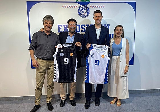 Acto conmemorativo del 30 aniversario de la fundación lucentina.