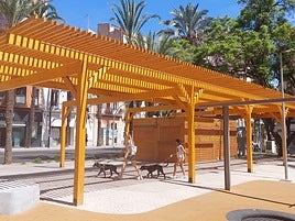 Quiosco ubicado en la plaza Músico Óscar Tordera Iñesta