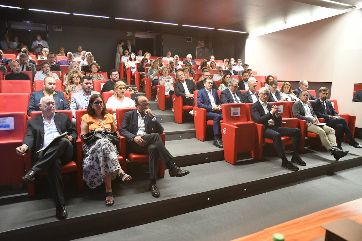 Así ha sido el foro &#039;Oportunidades y futuro de la economía en Alicante y provincia&#039;