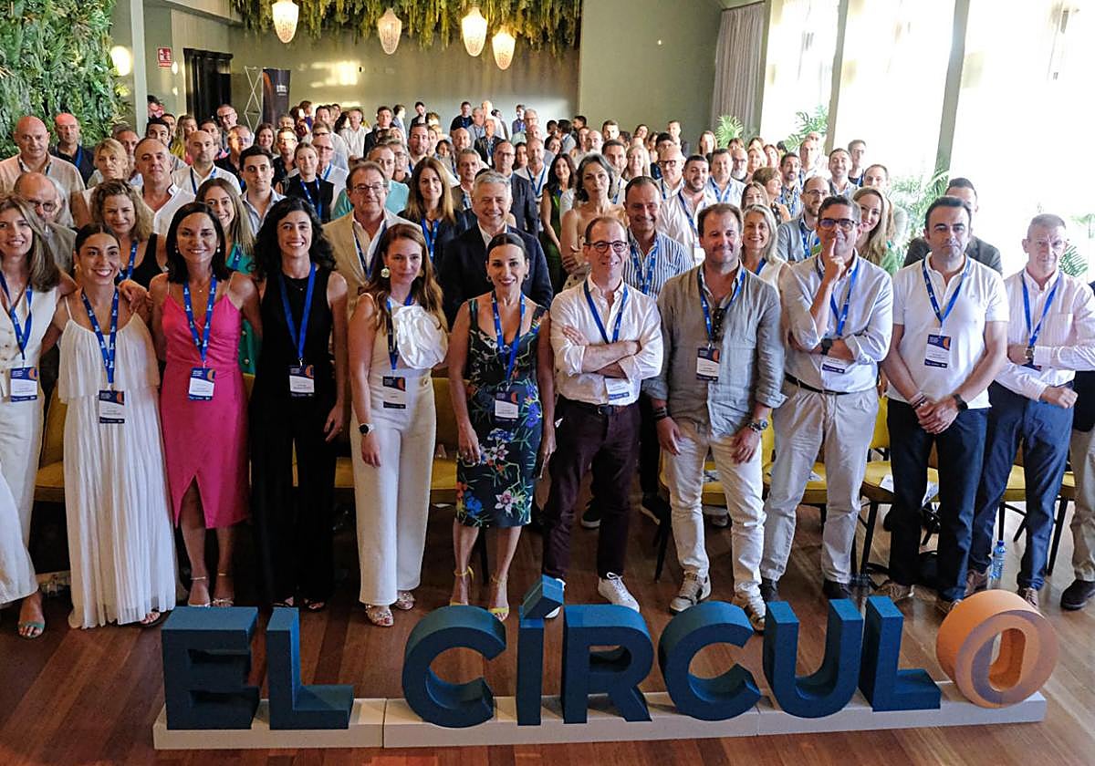El Círculo con Directivos de Alicante Asamblea General de Socios en Petimetre con Alicia Asín Cofundadora CEO de Libelium