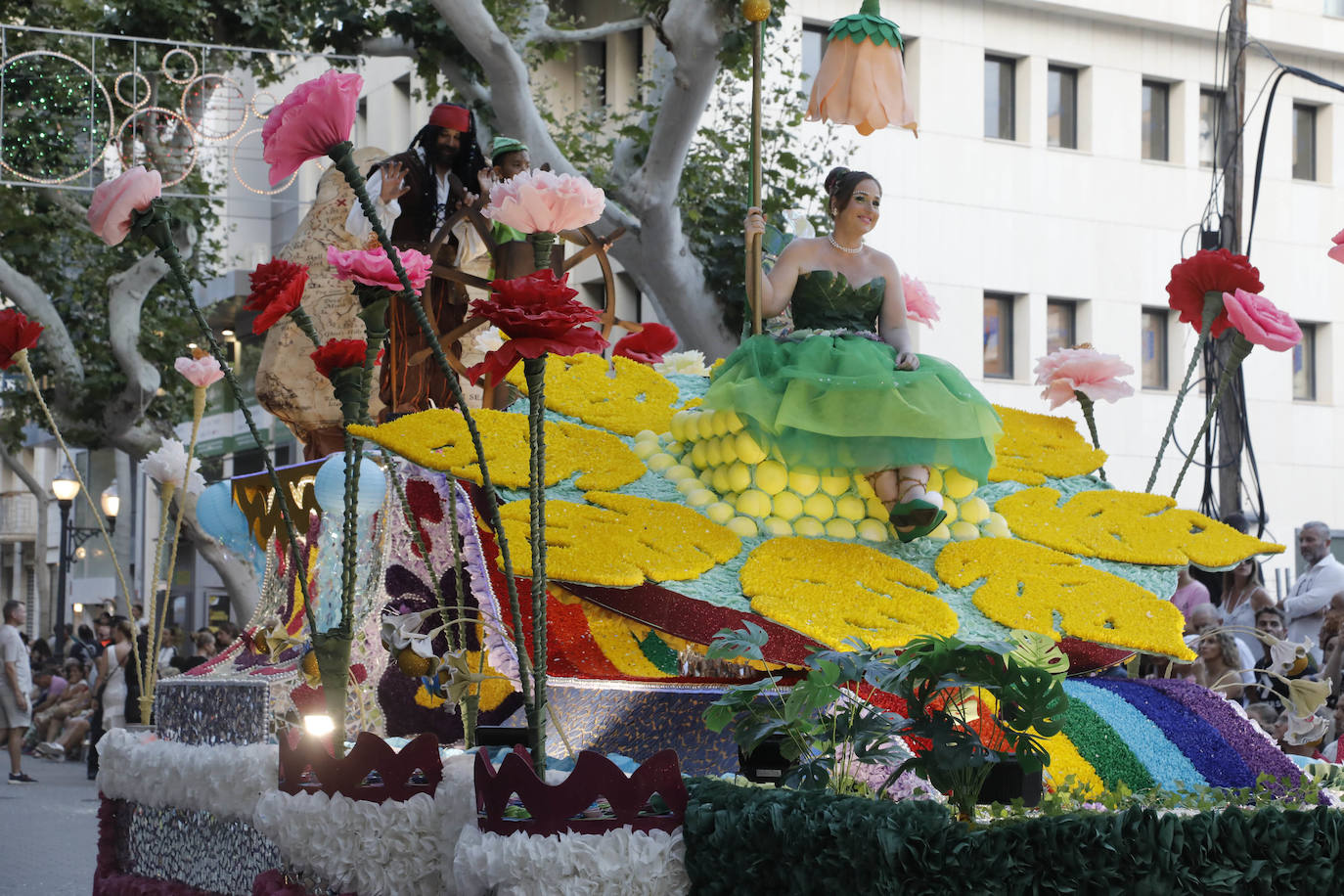 Así ha sido el desfile de Carrozas 2024 de Dénia