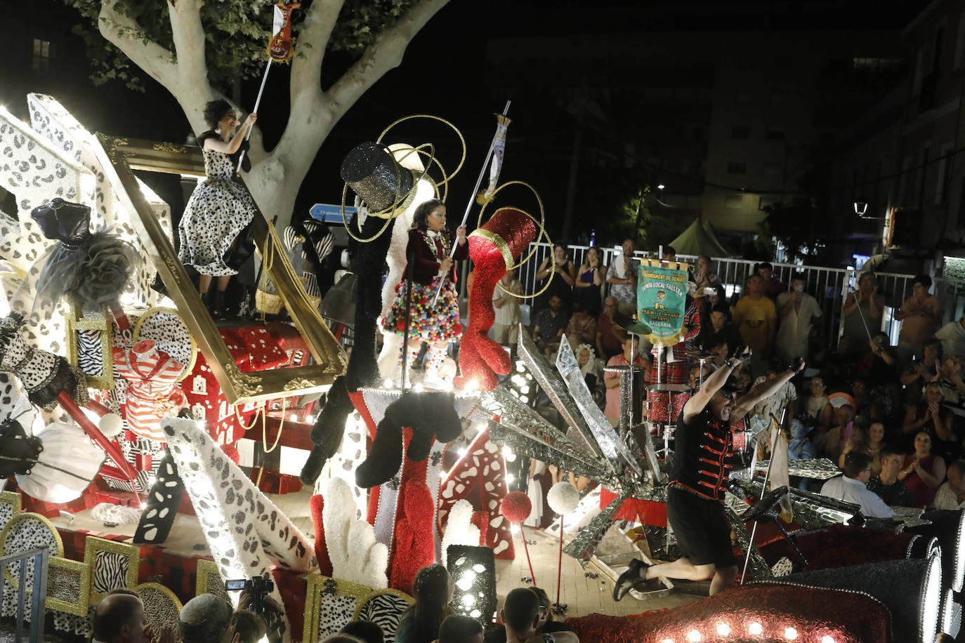 Así ha sido el desfile de Carrozas 2024 de Dénia