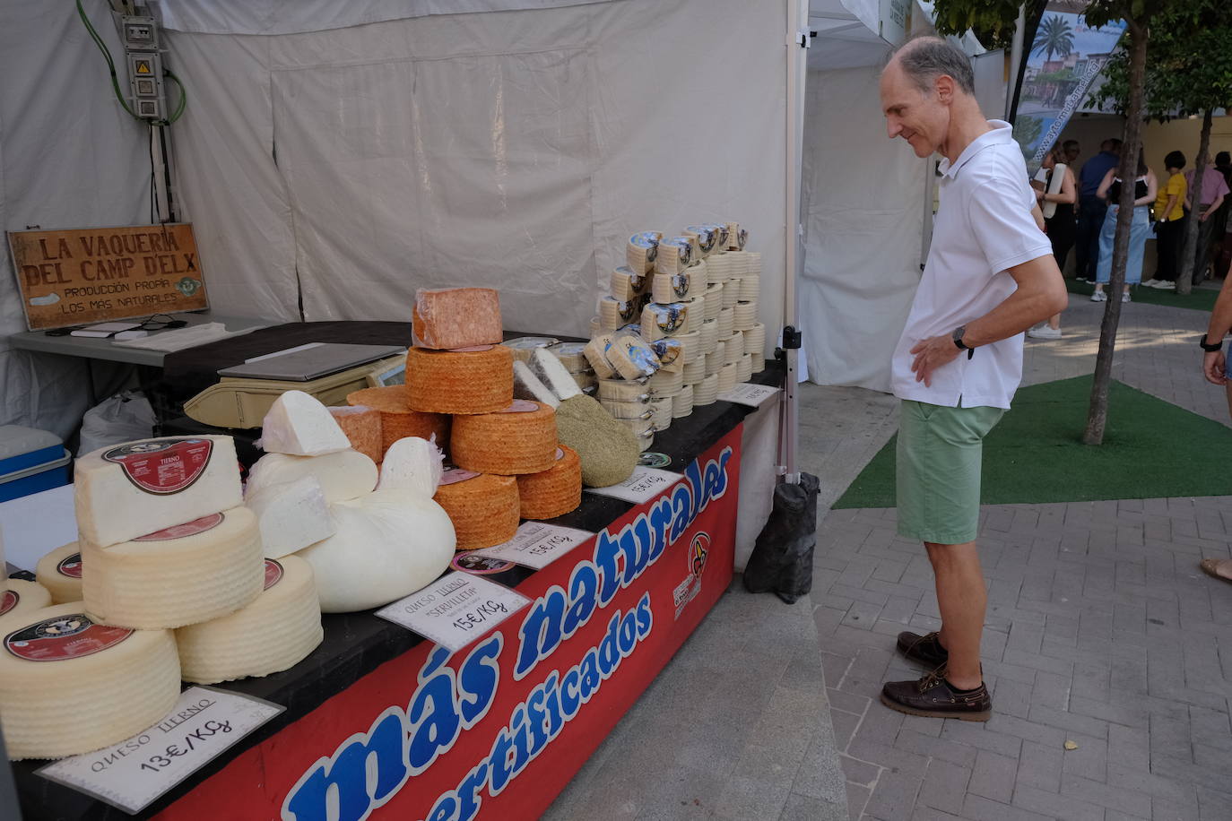 La IV Feria del Tomate de Muchamiel llena el municipio de sabor