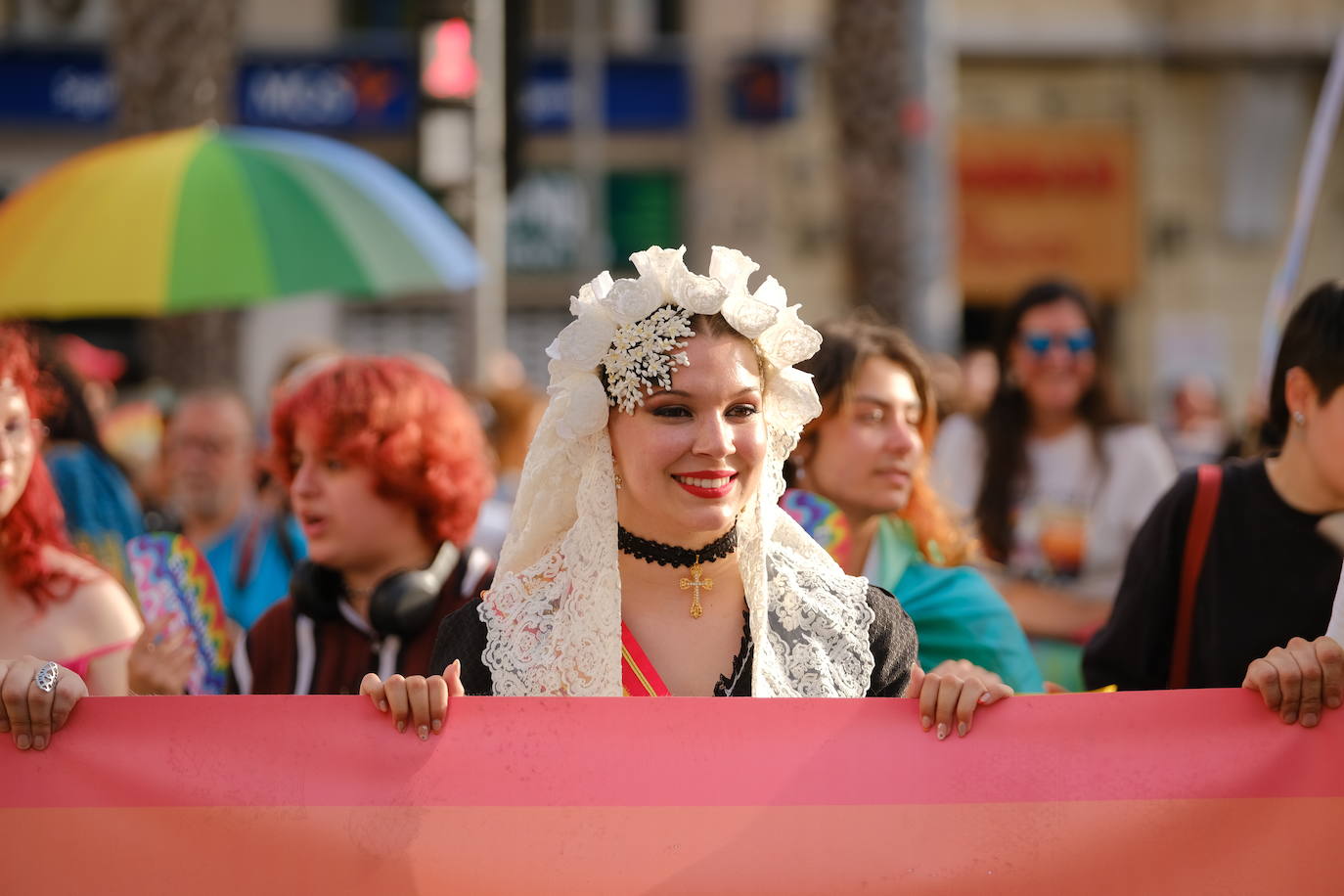 Multitudinaria manifestación del Orgullo LGTBIQ+ en Alicante
