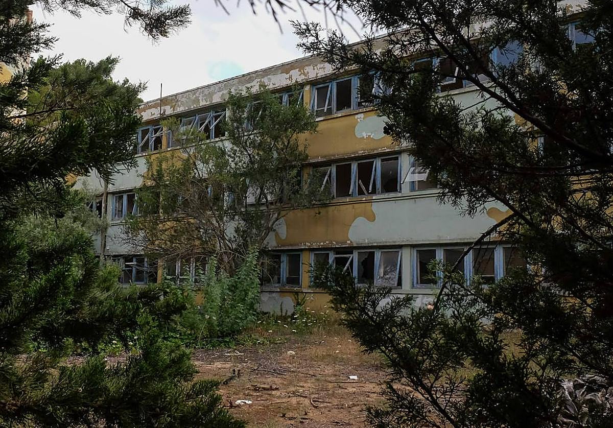 La antigua base militar de Aitana se ubica en el término municipal de Alcoleja.