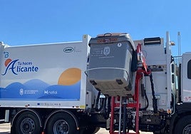 Uno de los nuevos camiones que se incorpora a la flota de recogida de residuos.