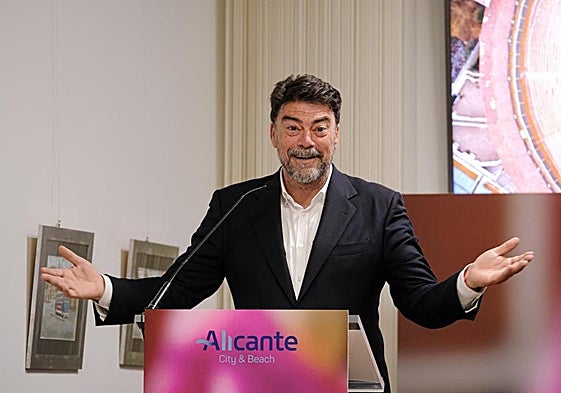 El alcalde de Alicante, Luis Barcala.