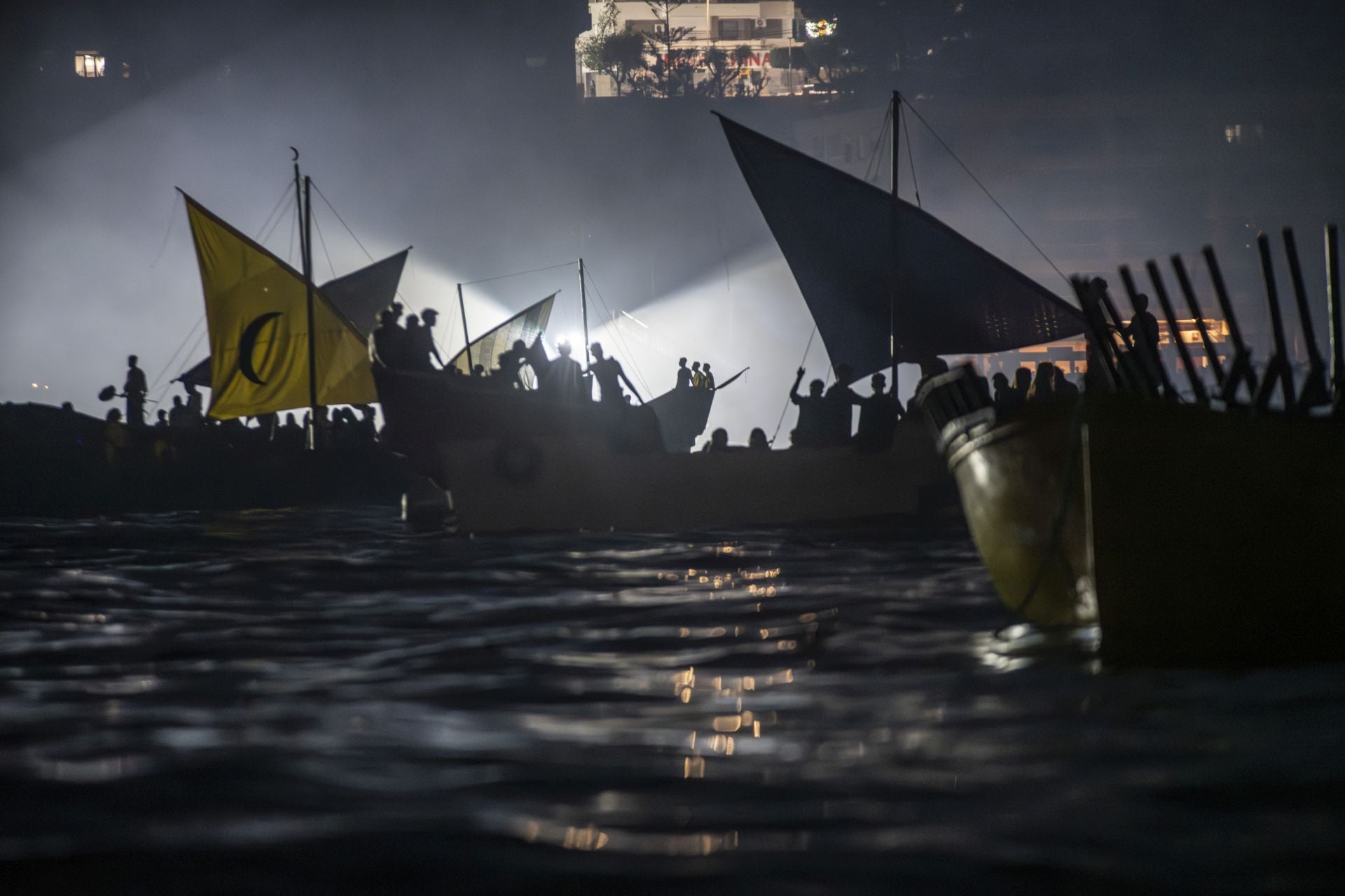 Impresionante desembarco moro en las fiestas de La Vila Joiosa