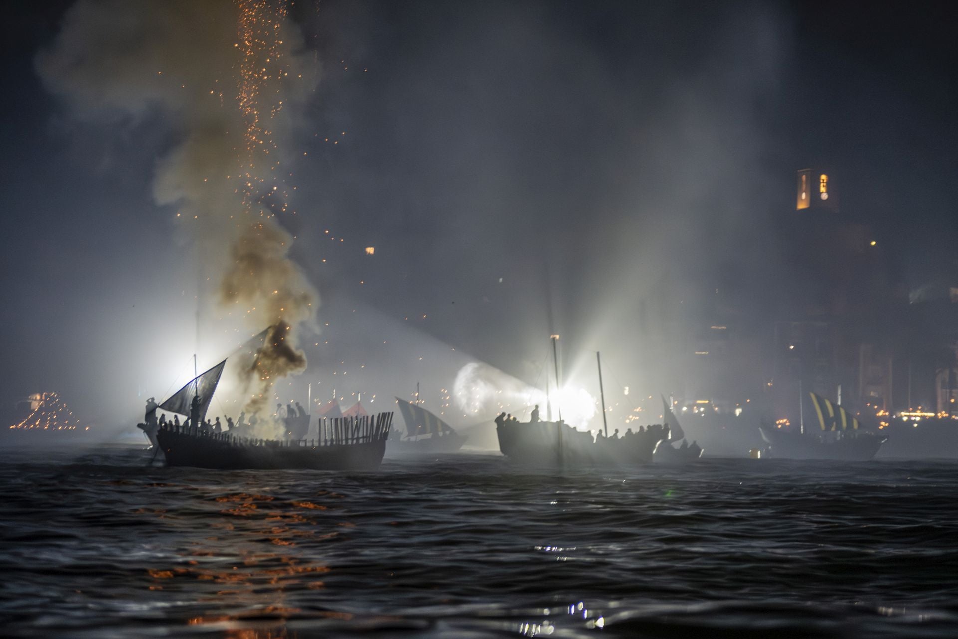 Impresionante desembarco moro en las fiestas de La Vila Joiosa