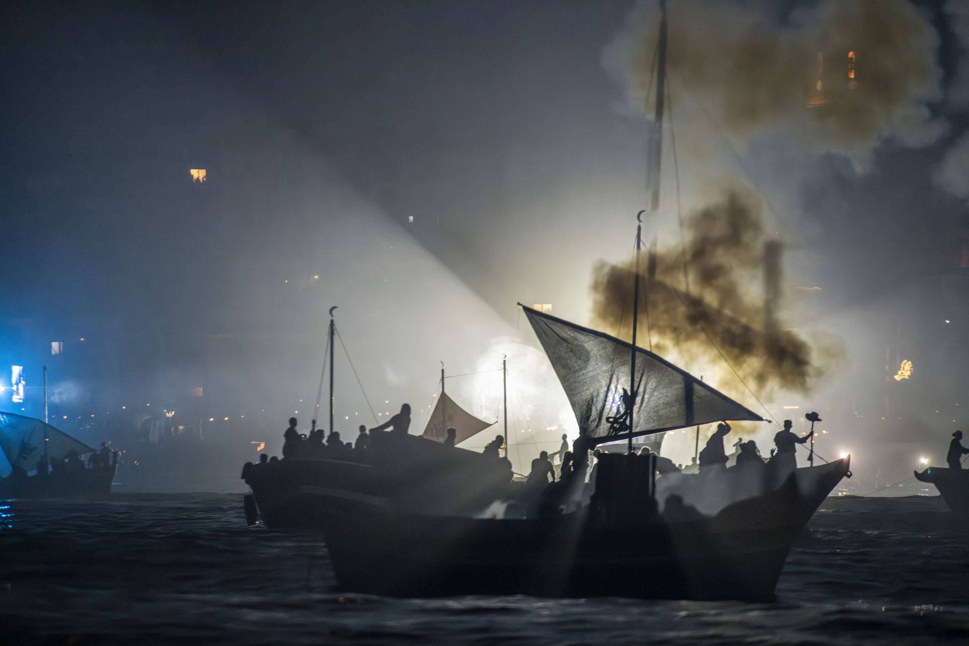 Impresionante desembarco moro en las fiestas de La Vila Joiosa