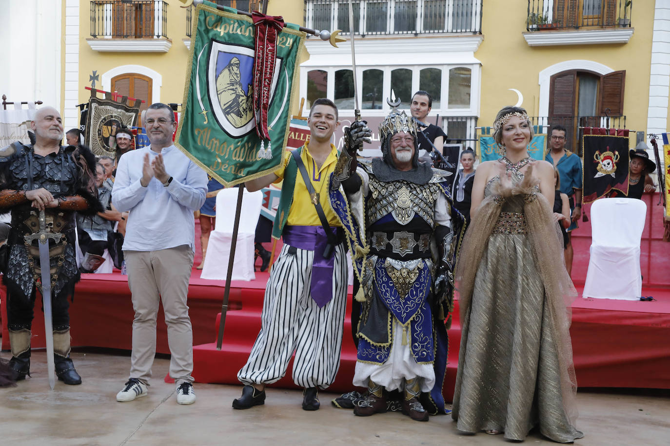 Dénia da la bienvenida a los Moros y Cristianos 2024 con el pregón