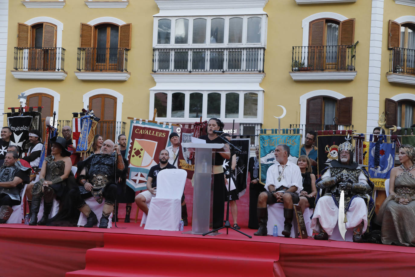 Dénia da la bienvenida a los Moros y Cristianos 2024 con el pregón