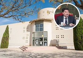 Facultad de Ciencias de la Salud de la UA / Barcala durante una sesión del pleno.