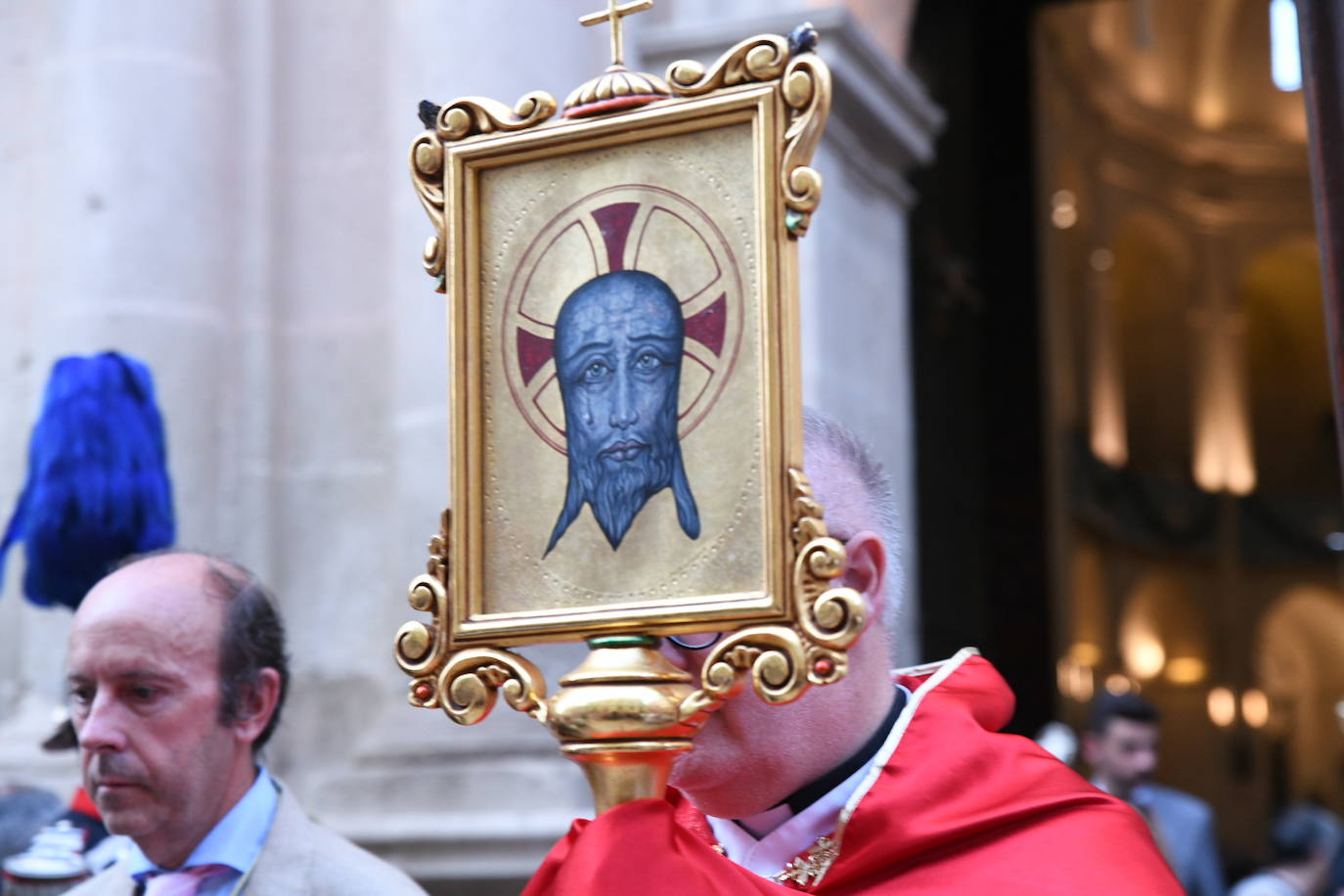 Alicante rinde homenaje a su patrona