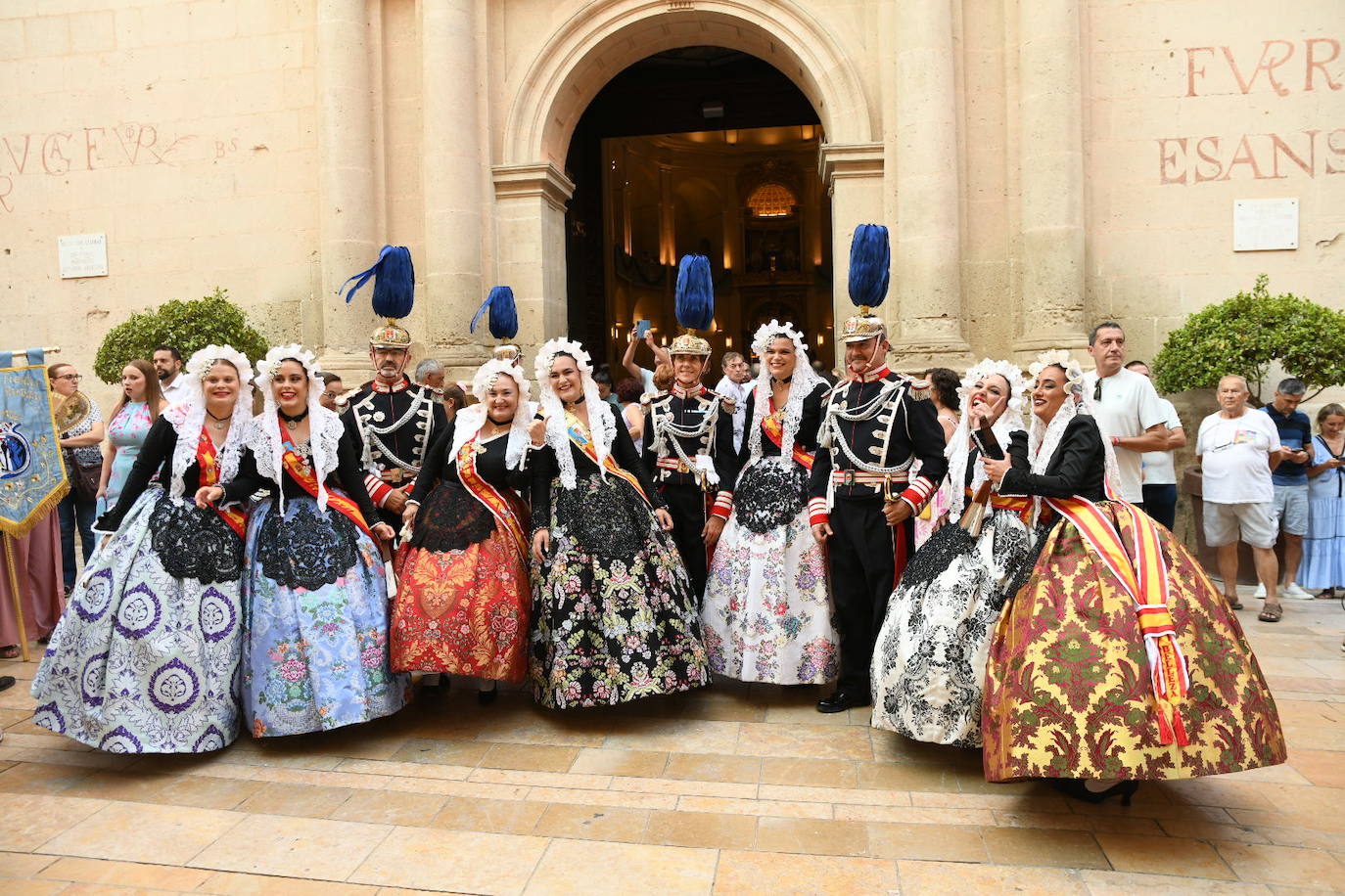 Alicante rinde homenaje a su patrona