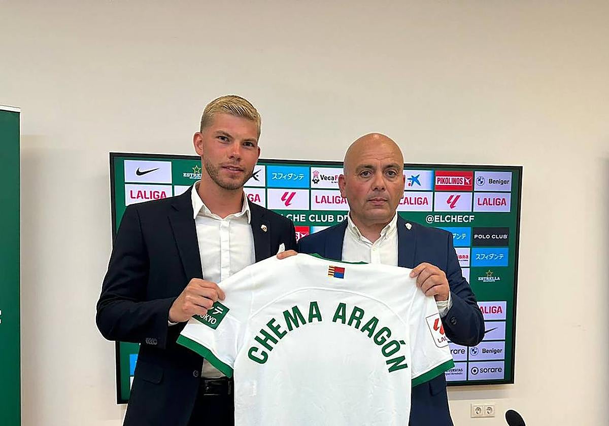 Chema Aragón en su presentación.