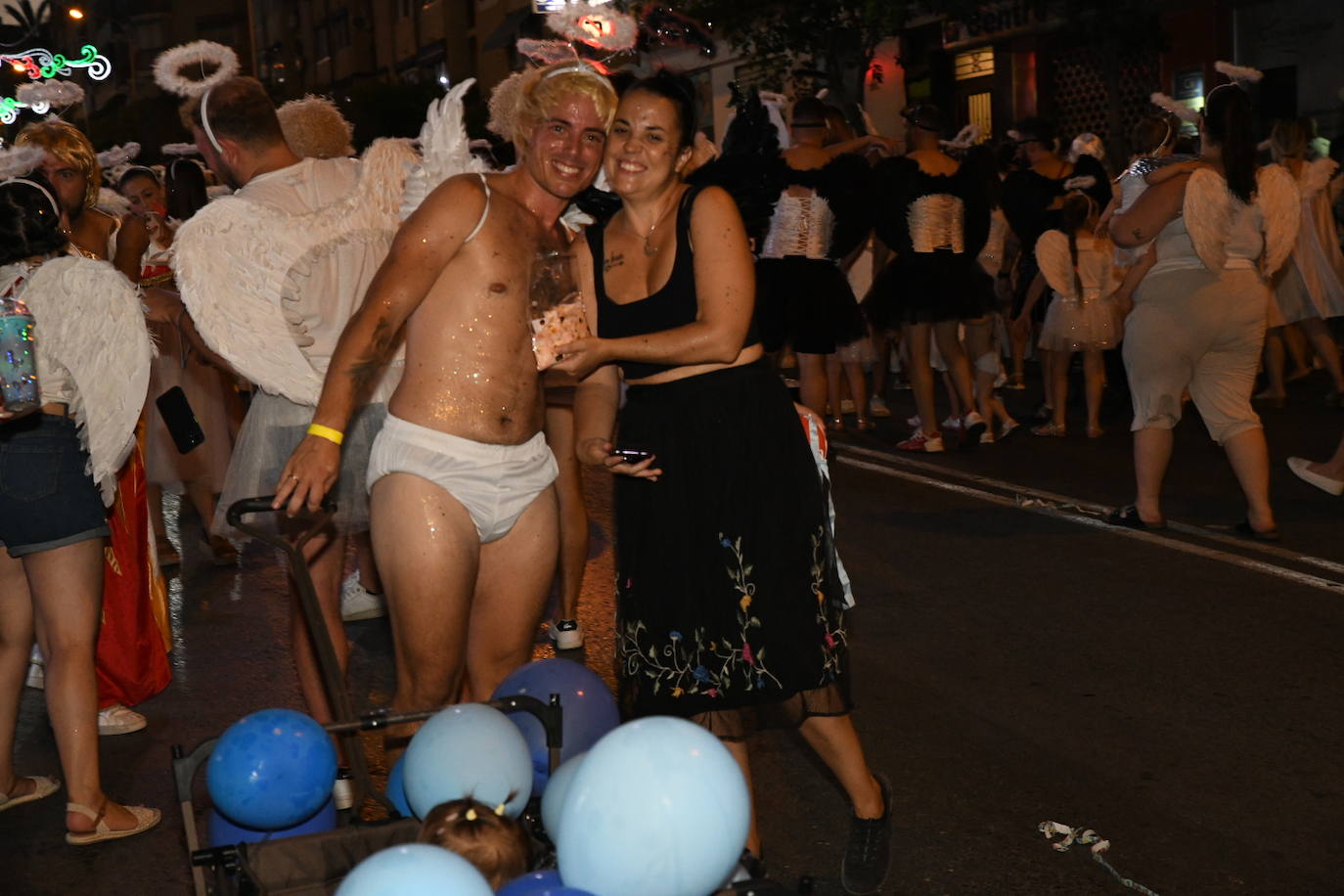 La Retreta de los Moros y Cristianos de Altozano llena de color el barrio