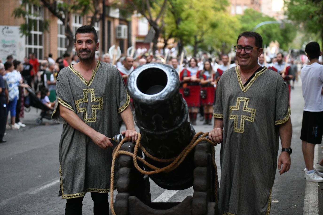 Así ha sido la Entrada de las fiestas de Moros y Cristianos de Altozano