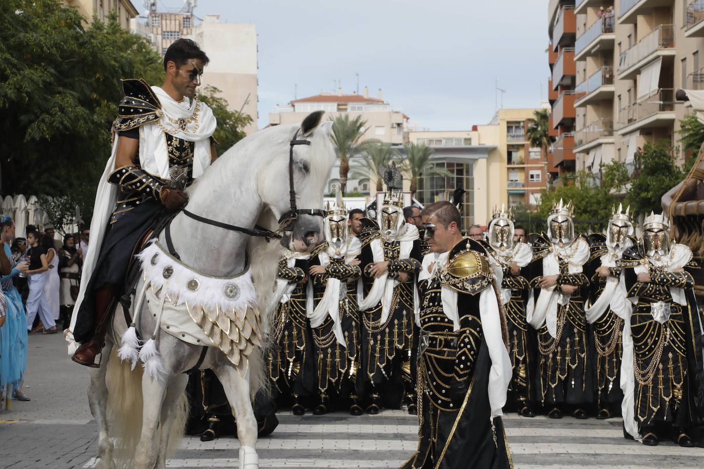Así ha sido el Desfile de Gala y el Castillo de Fuegos de Dénia