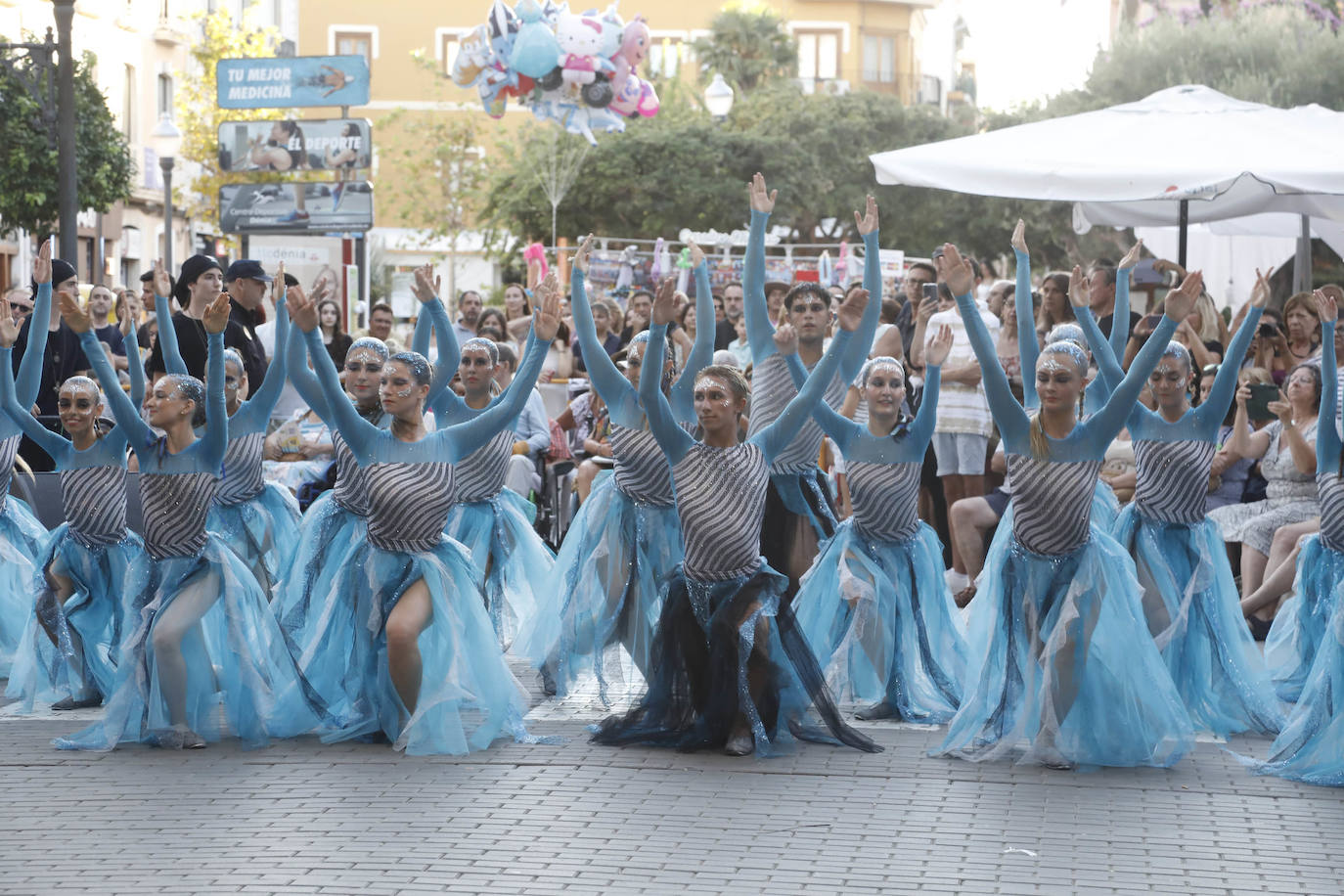 Así ha sido el Desfile de Gala y el Castillo de Fuegos de Dénia