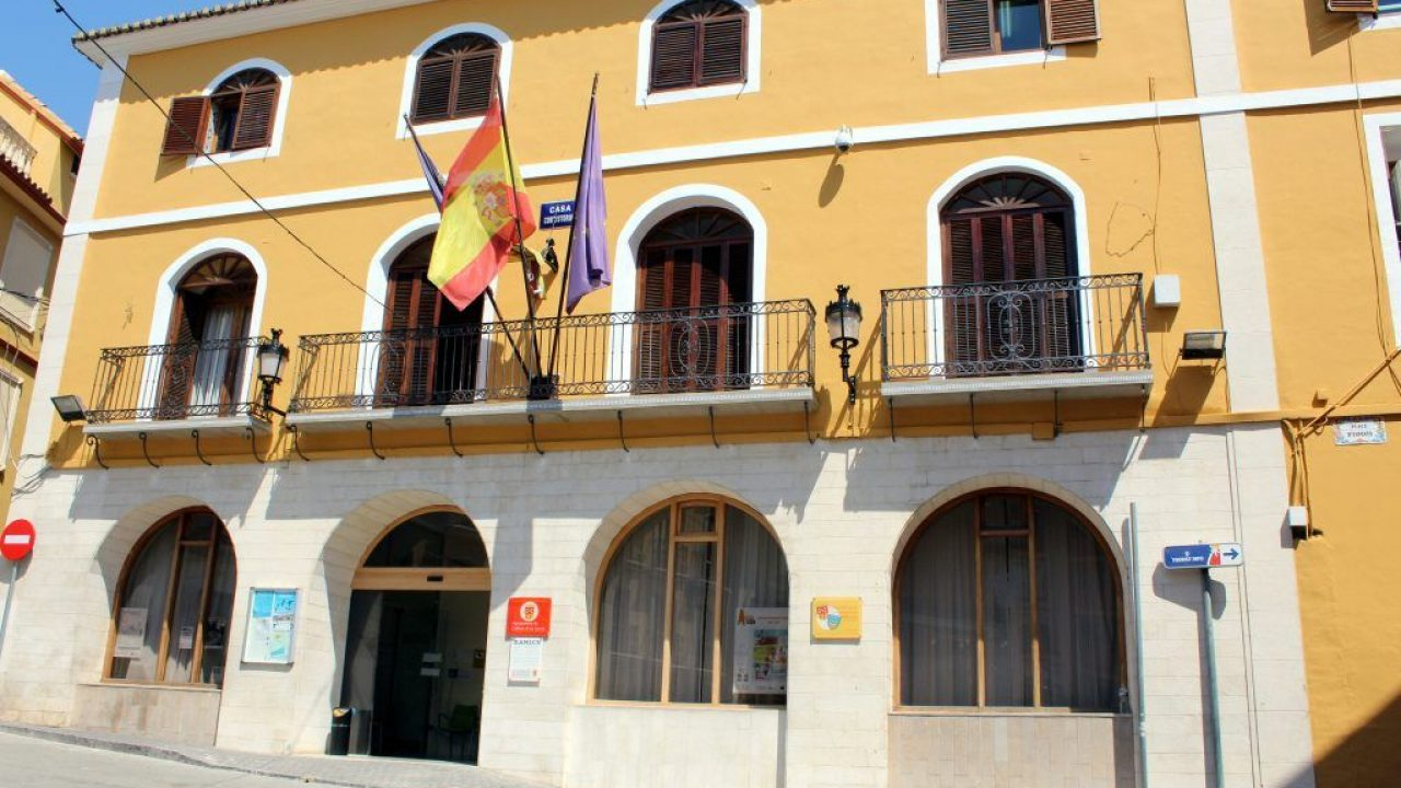 Fachada del ayuntamiento de Callosa d'En Sarrià