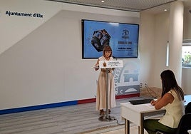 Ayuntamiento de Elche con la edil del área, Aurora Rodil