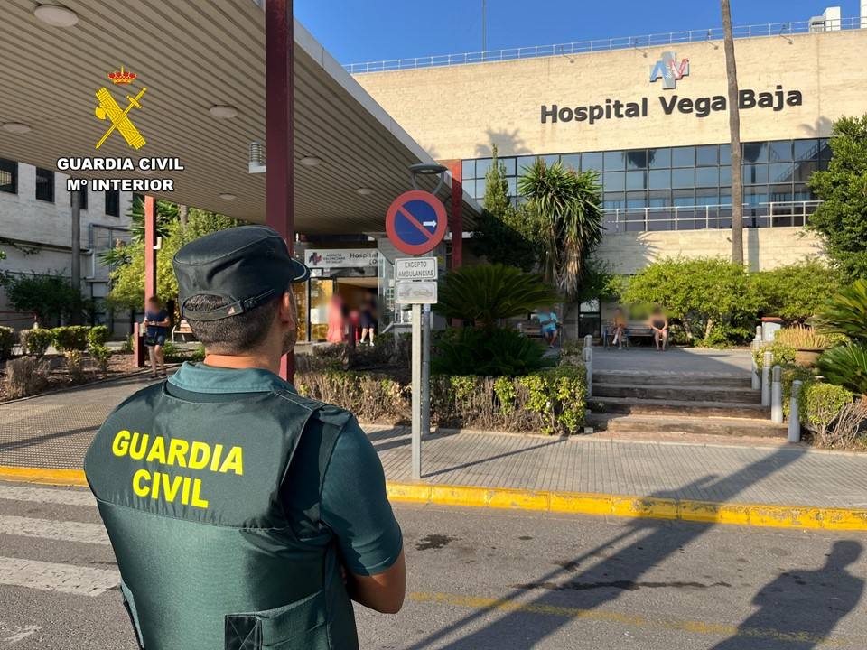 Detenida una pareja por agredir a una anestesista en el Hospital de la Vega Baja