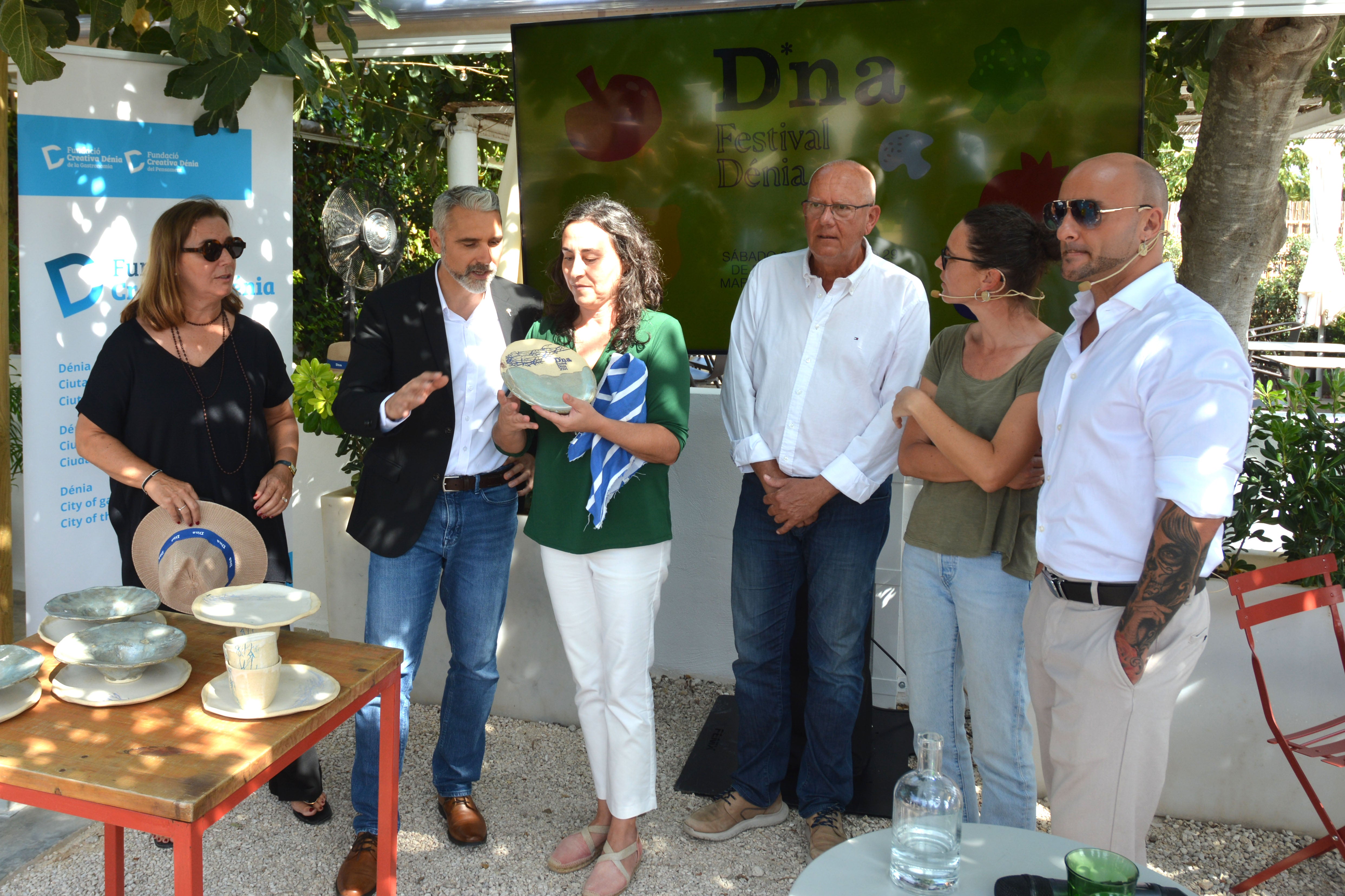 D*na Festival Dénia rinde tributo al producto de la huerta desde la orilla del mar